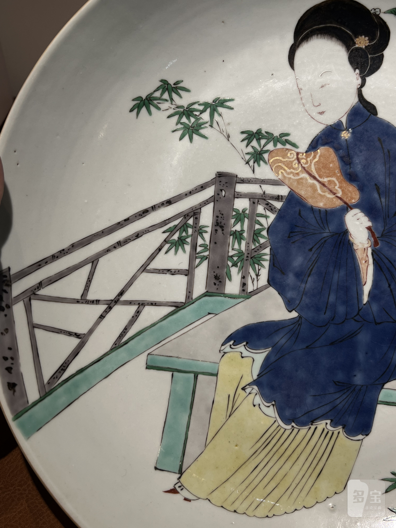 清康熙 五彩仕女人物纹大盘 - 图6